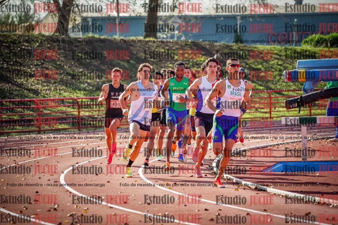 Fotos de los 1500 m llanos de varones