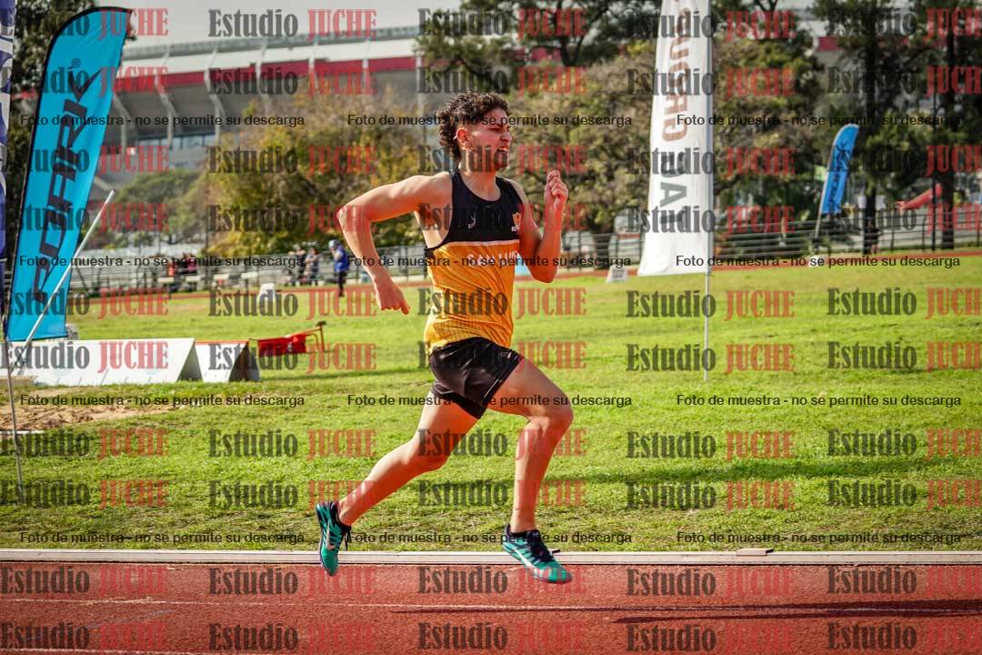 Fotos de los 400 m llanos de varones