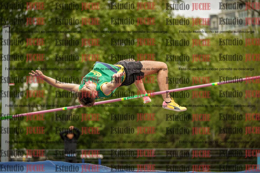 Fotos del salto en alto de varones