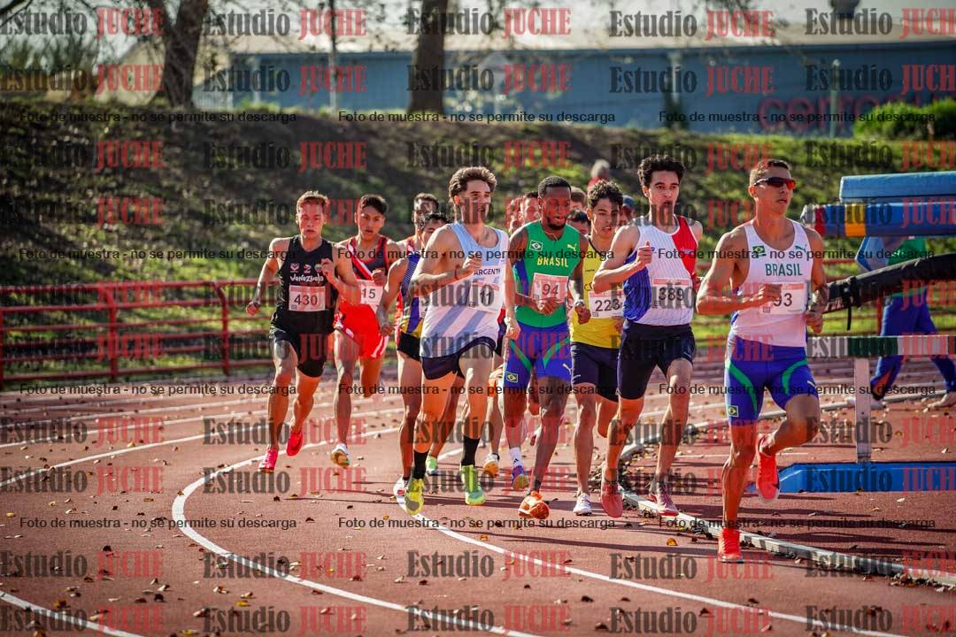Fotos de los 1500 m llanos de varones