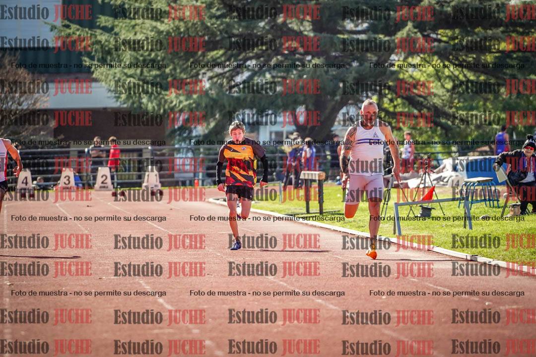 Fotos de los 100 m llanos de varones