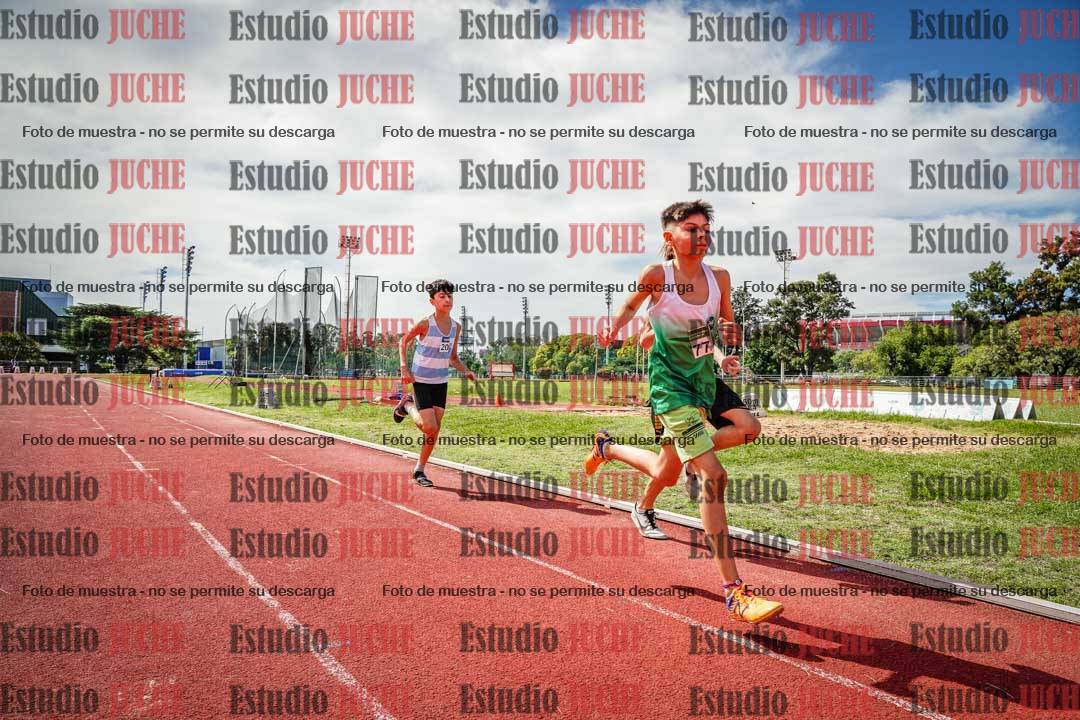 Fotos de los 600 m llanos de varones