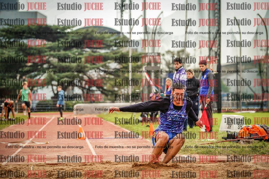 Fotos del salto triple de varones