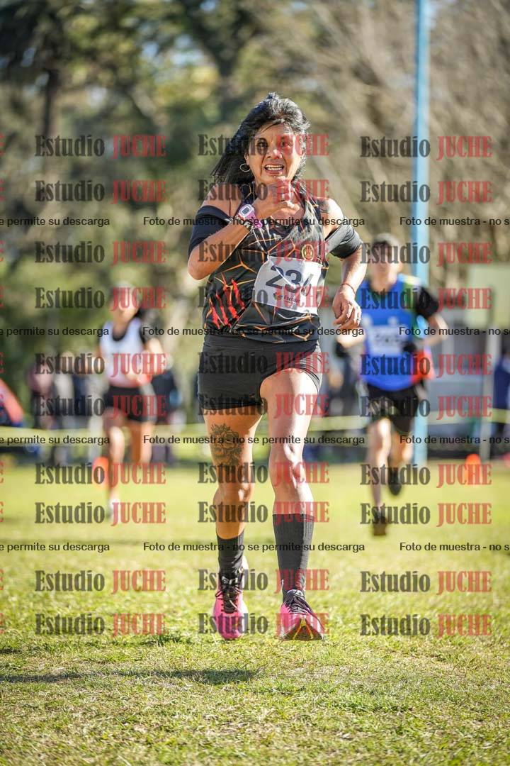 Fotos de la llegada del cross de 6000 m