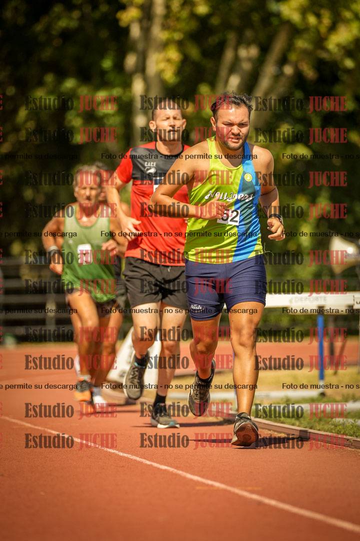 Fotos de los 3000 m llanos de varones