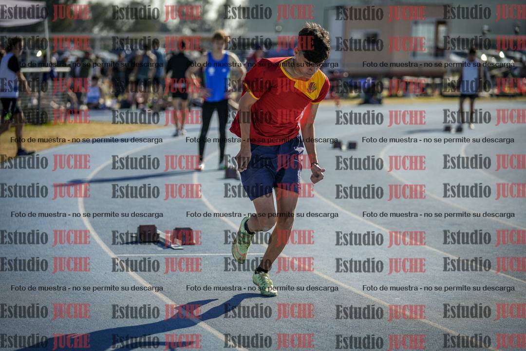 Fotos de los 400 m llanos de varones