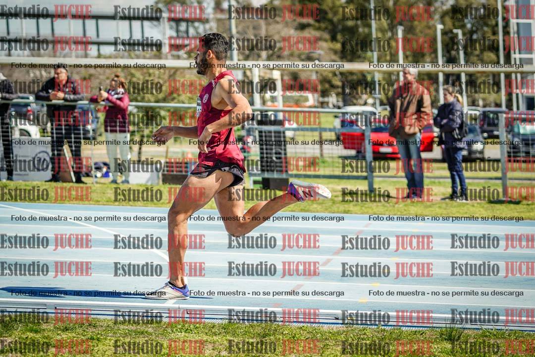 Fotos de los 800 m llanos de varones