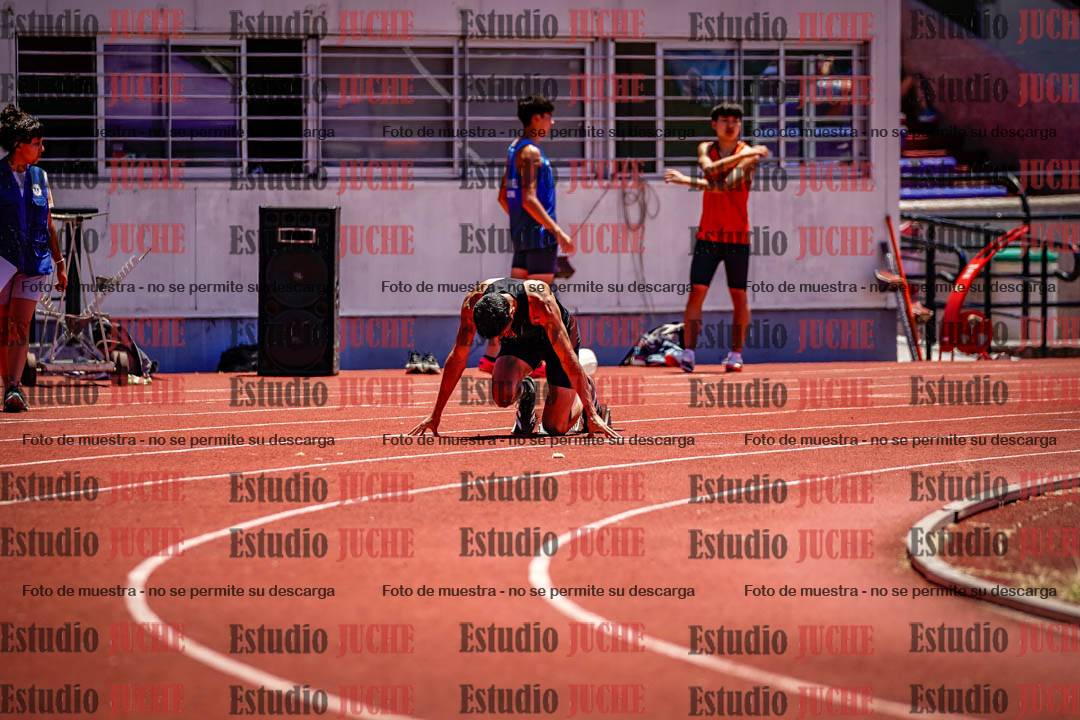 Fotos de los 400 m con vallas de varones