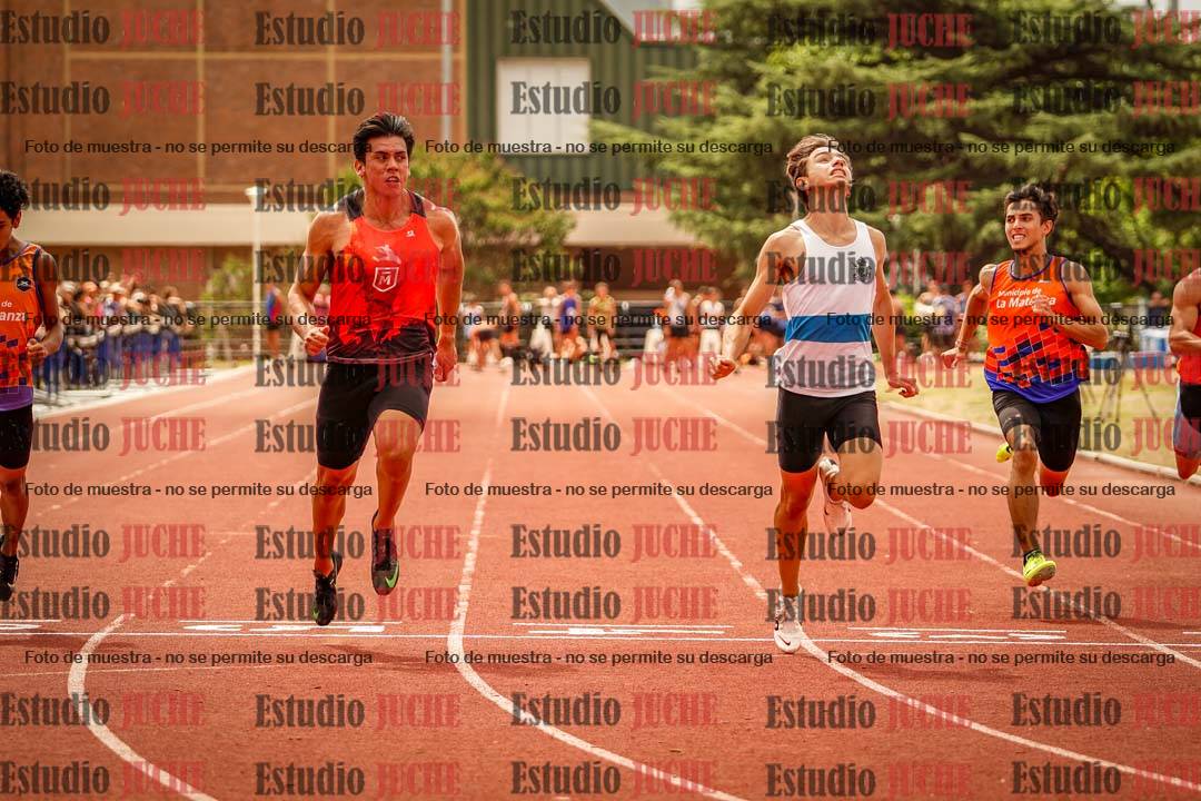 Fotos de los 100 m llanos de varones