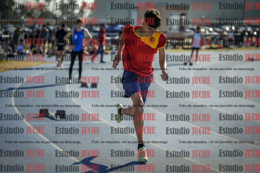 Fotos de los 400 m llanos de varones