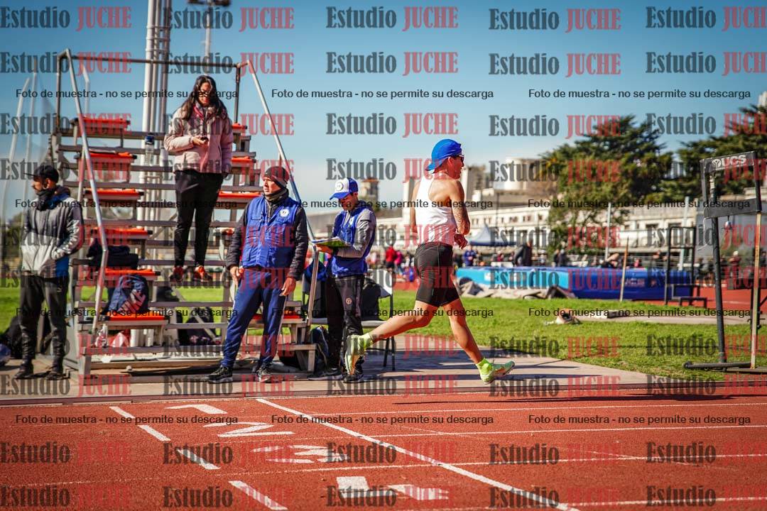 Fotos de los 800 m llanos de varones