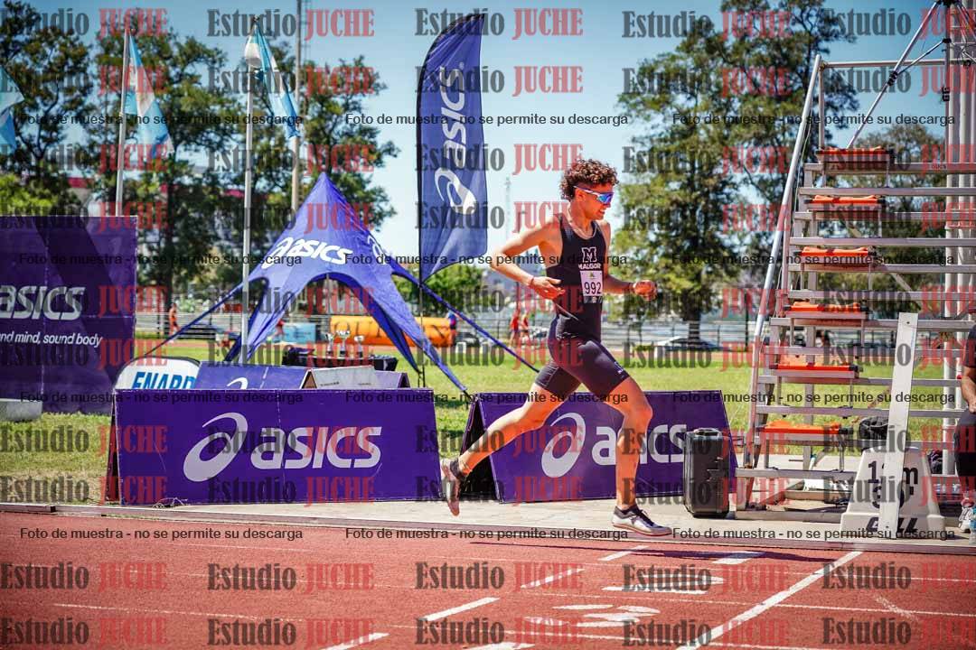 Fotos de los 800 m llanos de varones