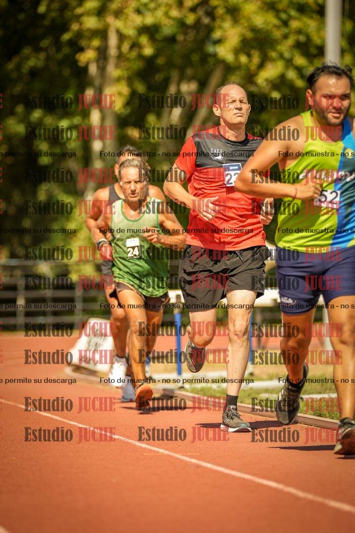 Fotos de los 3000 m llanos de varones