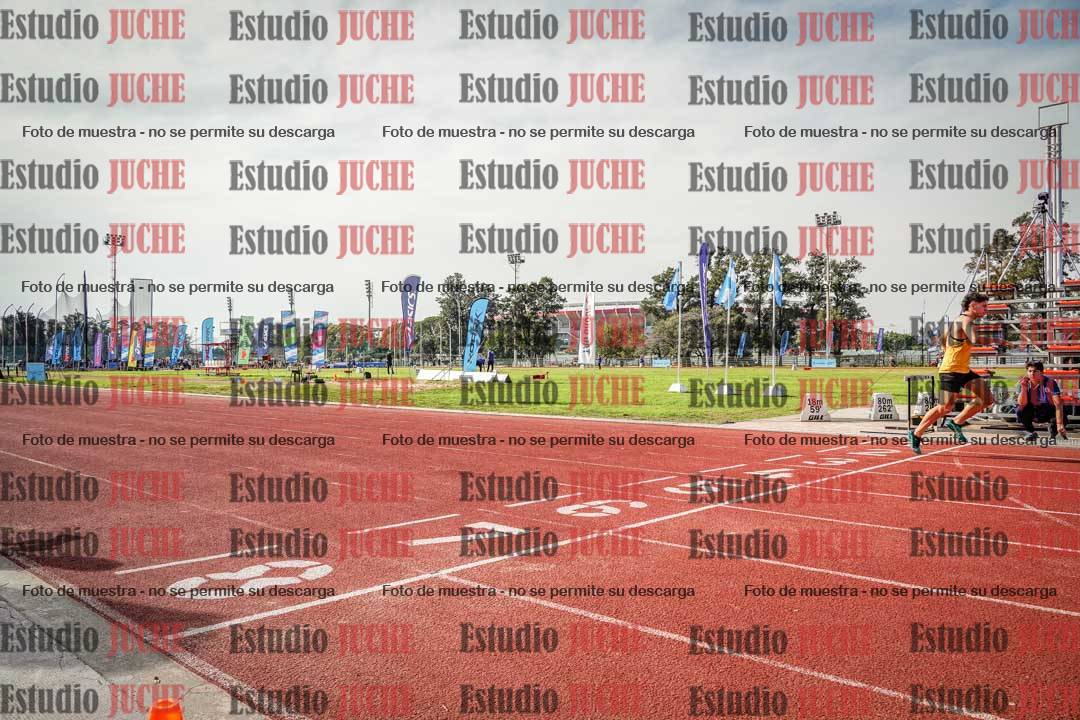 Fotos de los 400 m llanos de varones