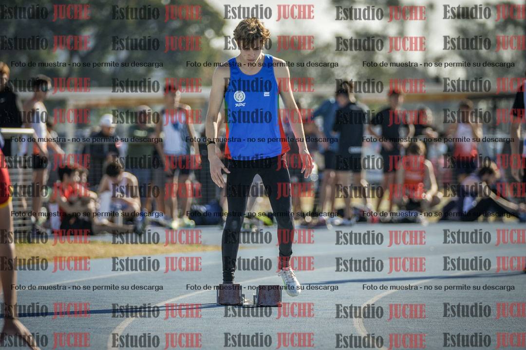 Fotos de los 400 m llanos de varones