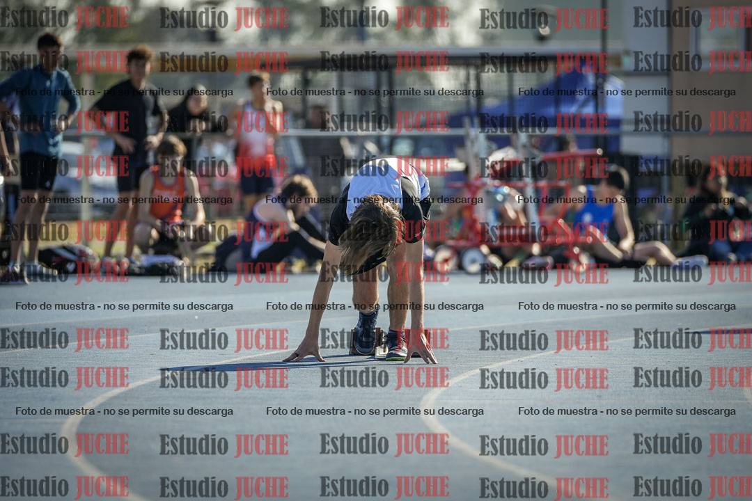 Fotos de los 400 m llanos de varones