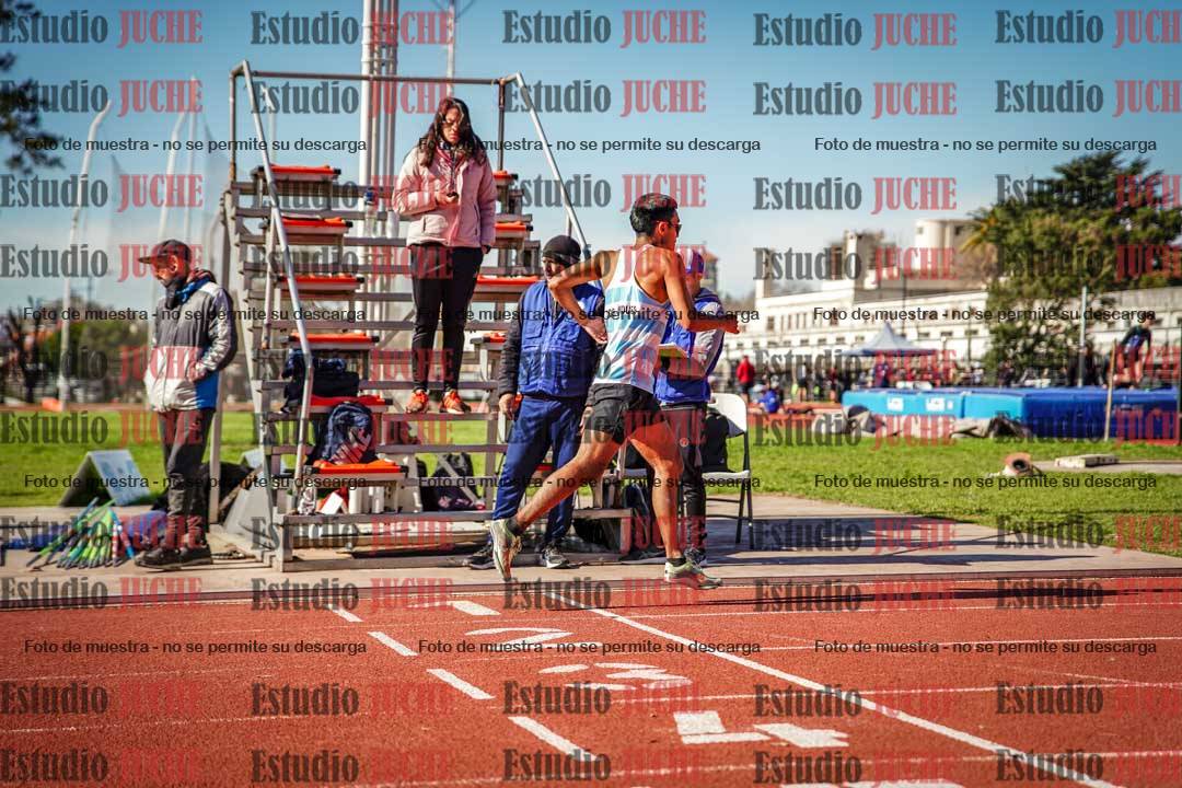 Fotos de los 800 m llanos de varones