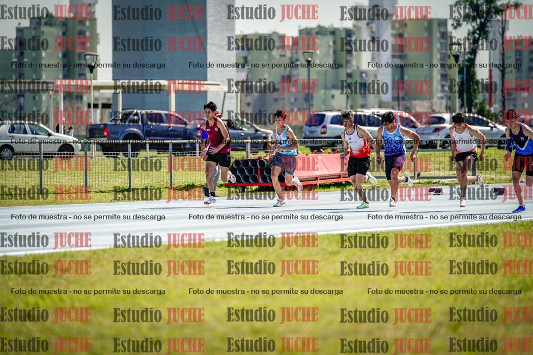 Fotos de los 100 m llanos de varones