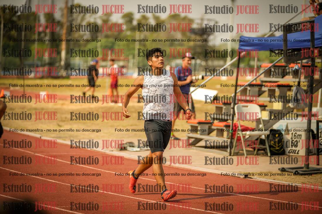 Fotos de los 400 m llanos de varones