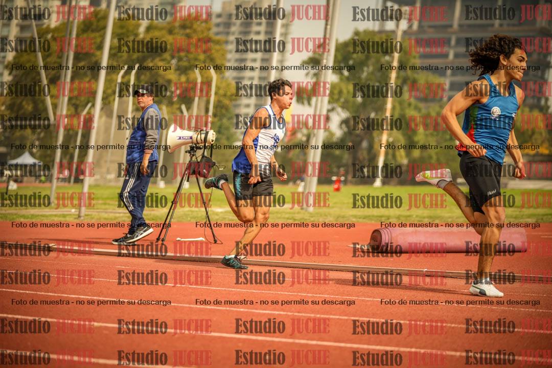 Fotos de los 200 m llanos de varones