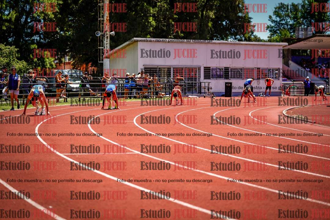 Fotos de los 400 m con vallas de varones