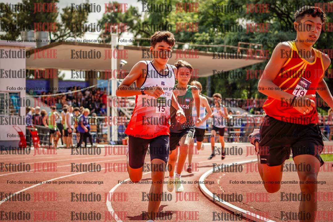 Fotos de los 600 m llanos de varones