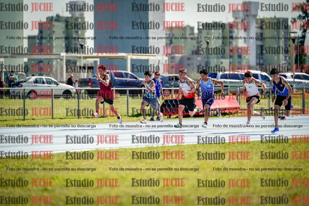 Fotos de los 100 m llanos de varones