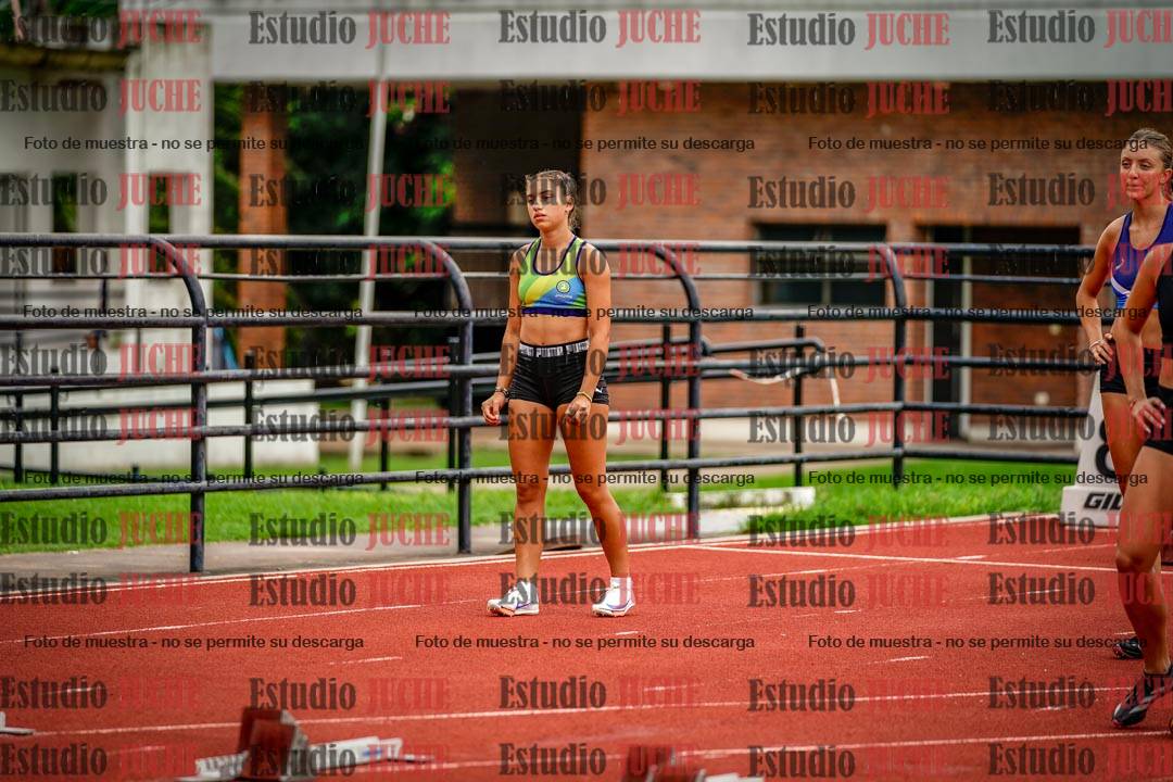 Fotos de los 100 m con vallas de mujeres