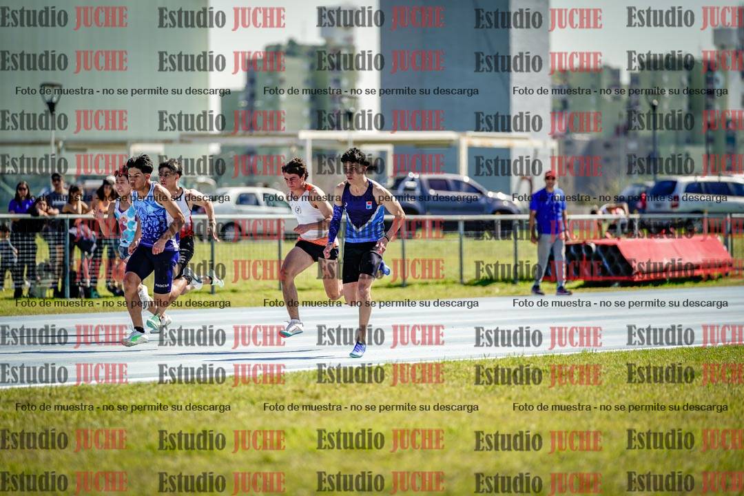 Fotos de los 100 m llanos de varones