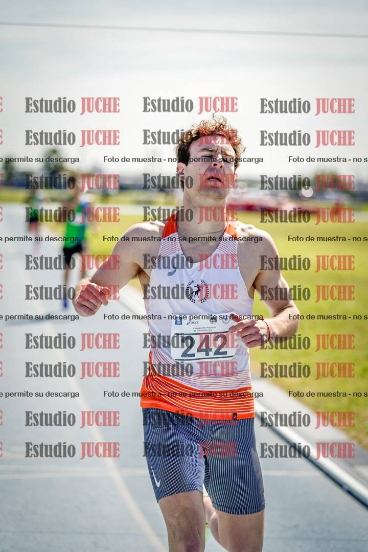Fotos de los 800 m llanos de varones