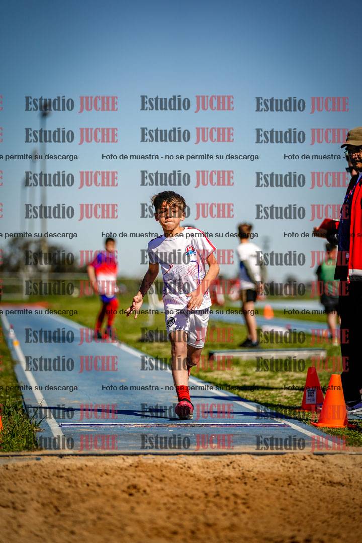 Fotos del salto en largo de varones - U15