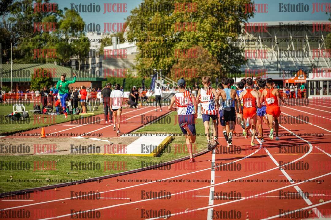 Fotos de los 1500 m llanos de varones