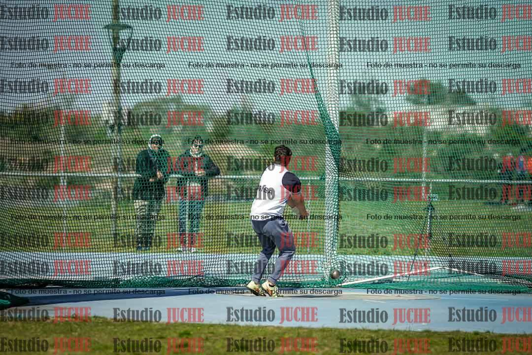 Fotos del lanzamiento de martillo de varones