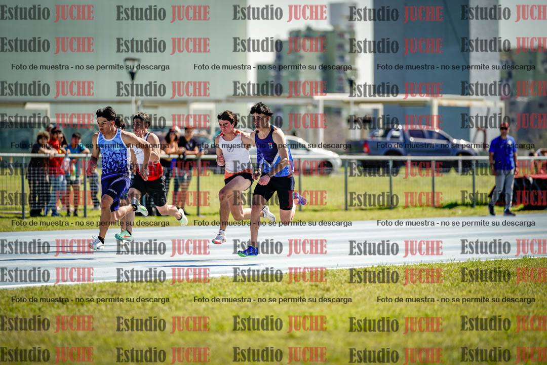 Fotos de los 100 m llanos de varones