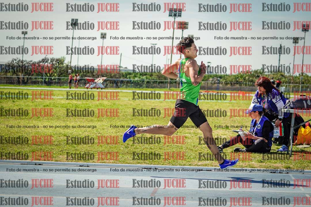 Fotos de los 800 m llanos de varones