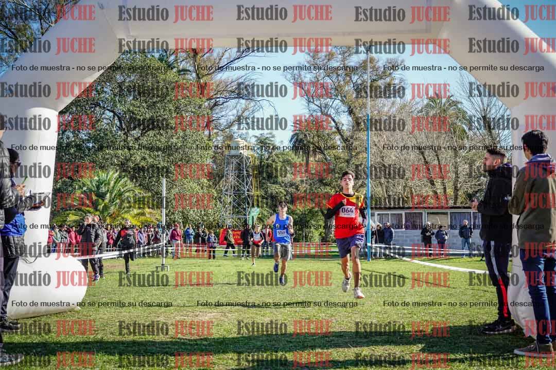 Fotos de la llegada del cross de 3000 m