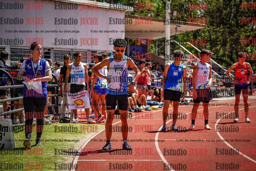 Fotos de los 800 m llanos de varones