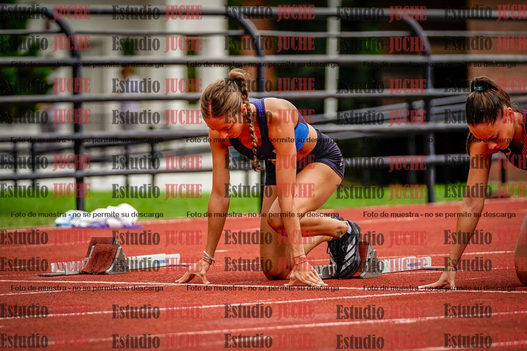 Fotos de los 100 m con vallas de mujeres