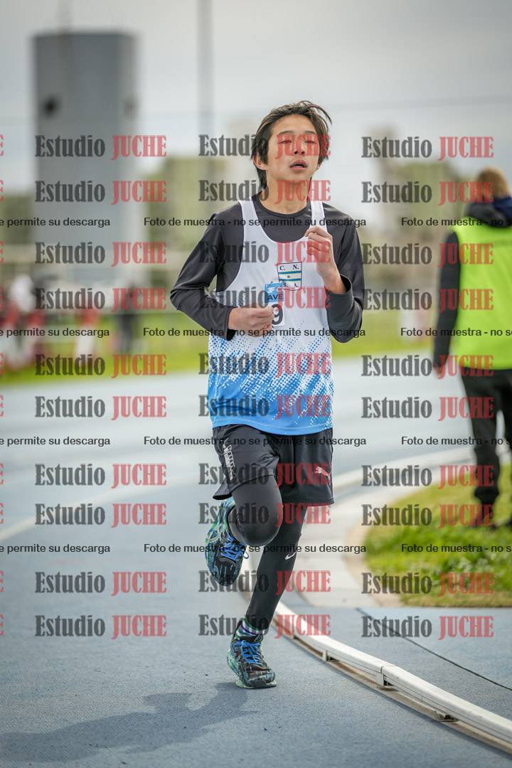 Fotos de los 800 m llanos de varones - U14