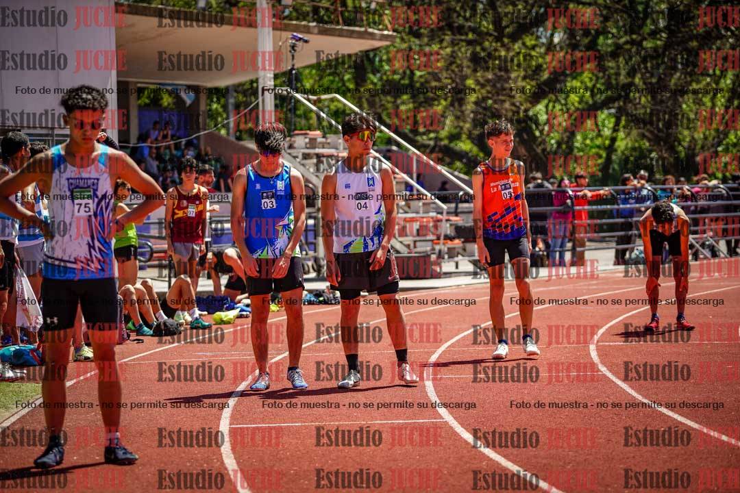 Fotos de los 800 m llanos de varones