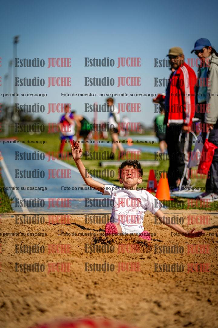 Fotos del salto en largo de varones - U15