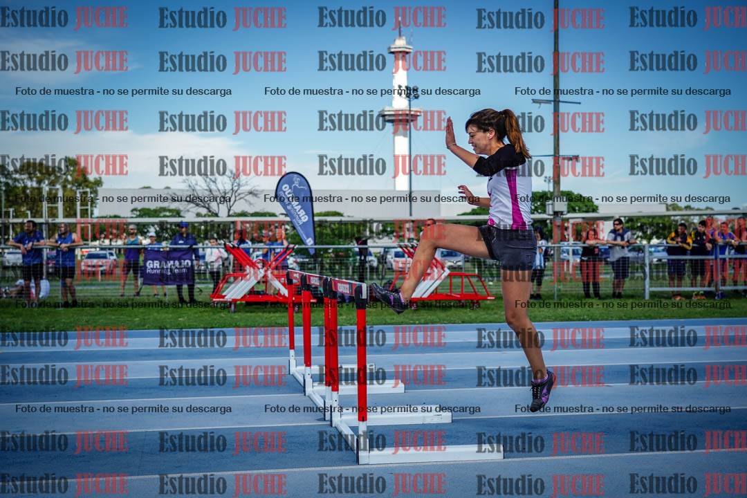 Fotos de los 60 m con vallas de mujeres