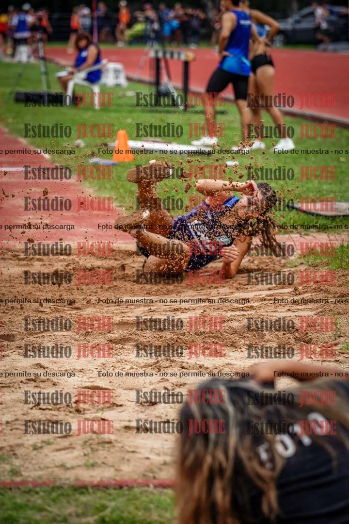 Fotos del salto triple - tabla de 8 y 10