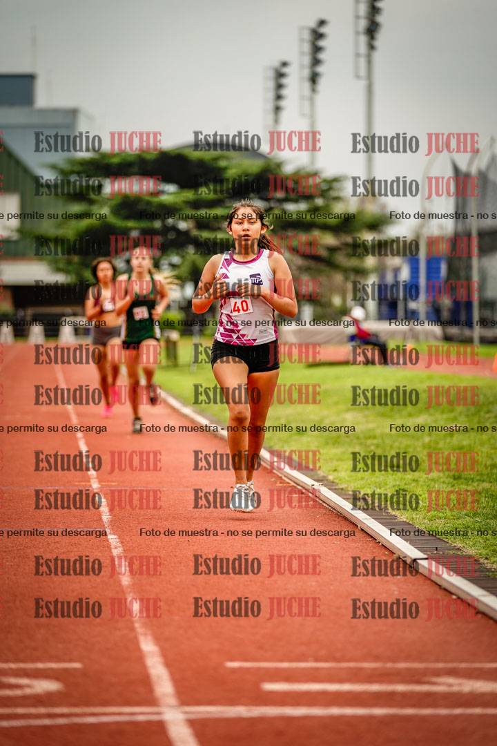 Fotos de los 600 m llanos de mujeres - hexatlón 6