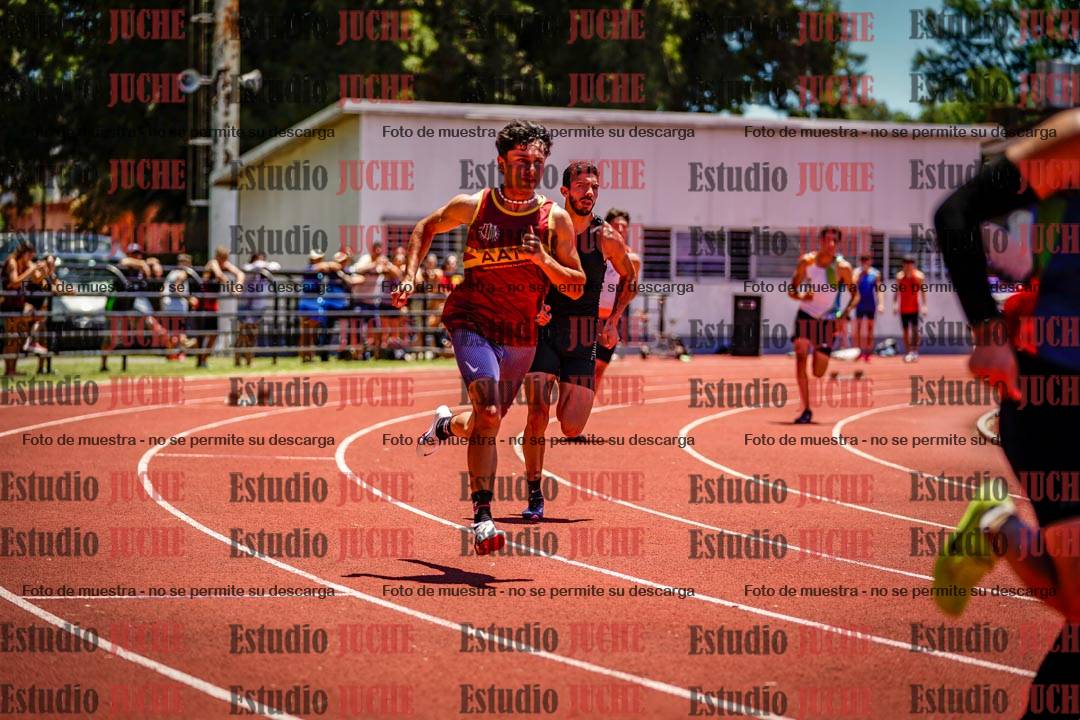 Fotos de los 400 m con vallas de varones