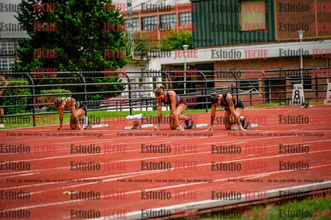 Fotos de los 100 m con vallas de mujeres