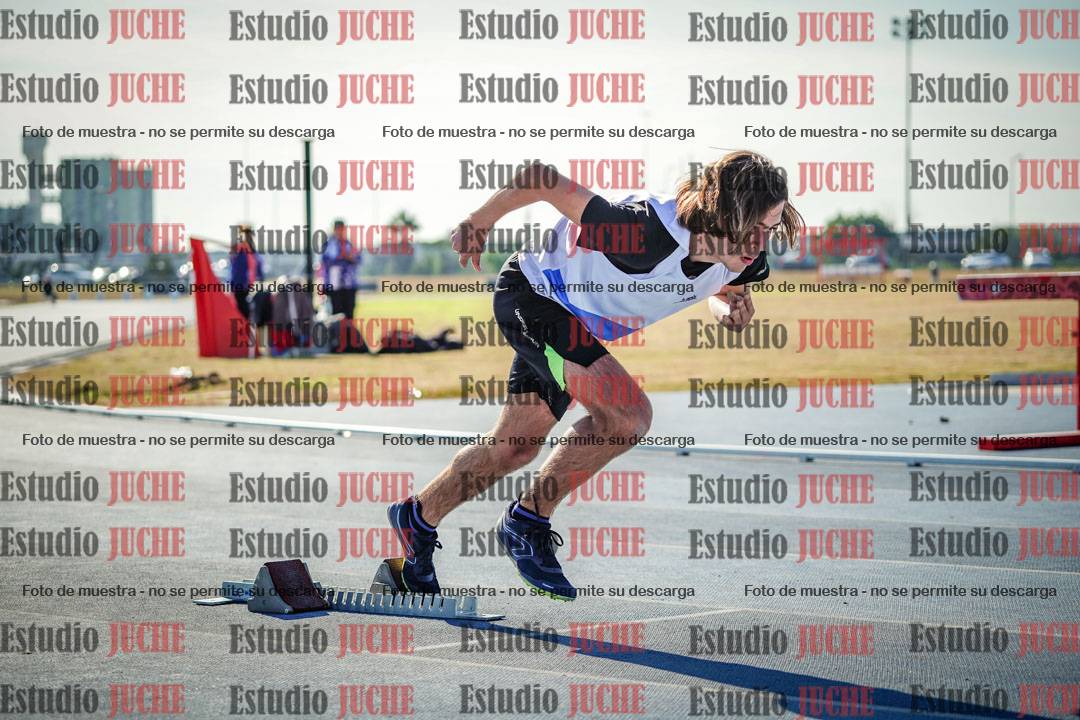 Fotos de los 400 m llanos de varones