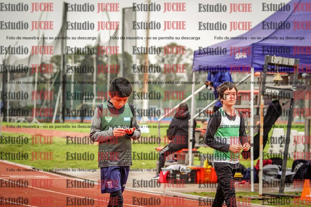 Fotos de los 50 m llanos de varones