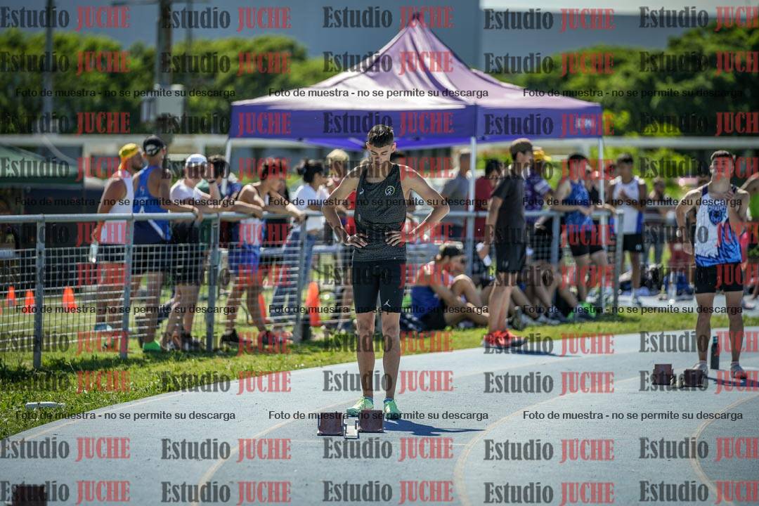 Fotos de los 400 m llanos de varones