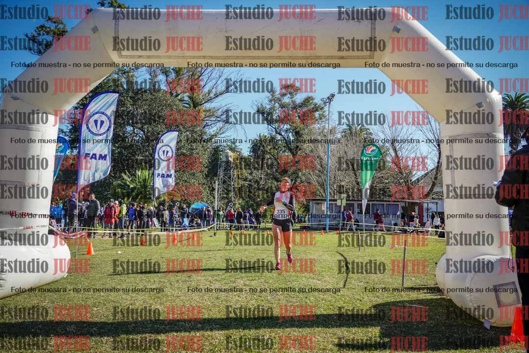 Fotos de la llegada del cross de 6000 m